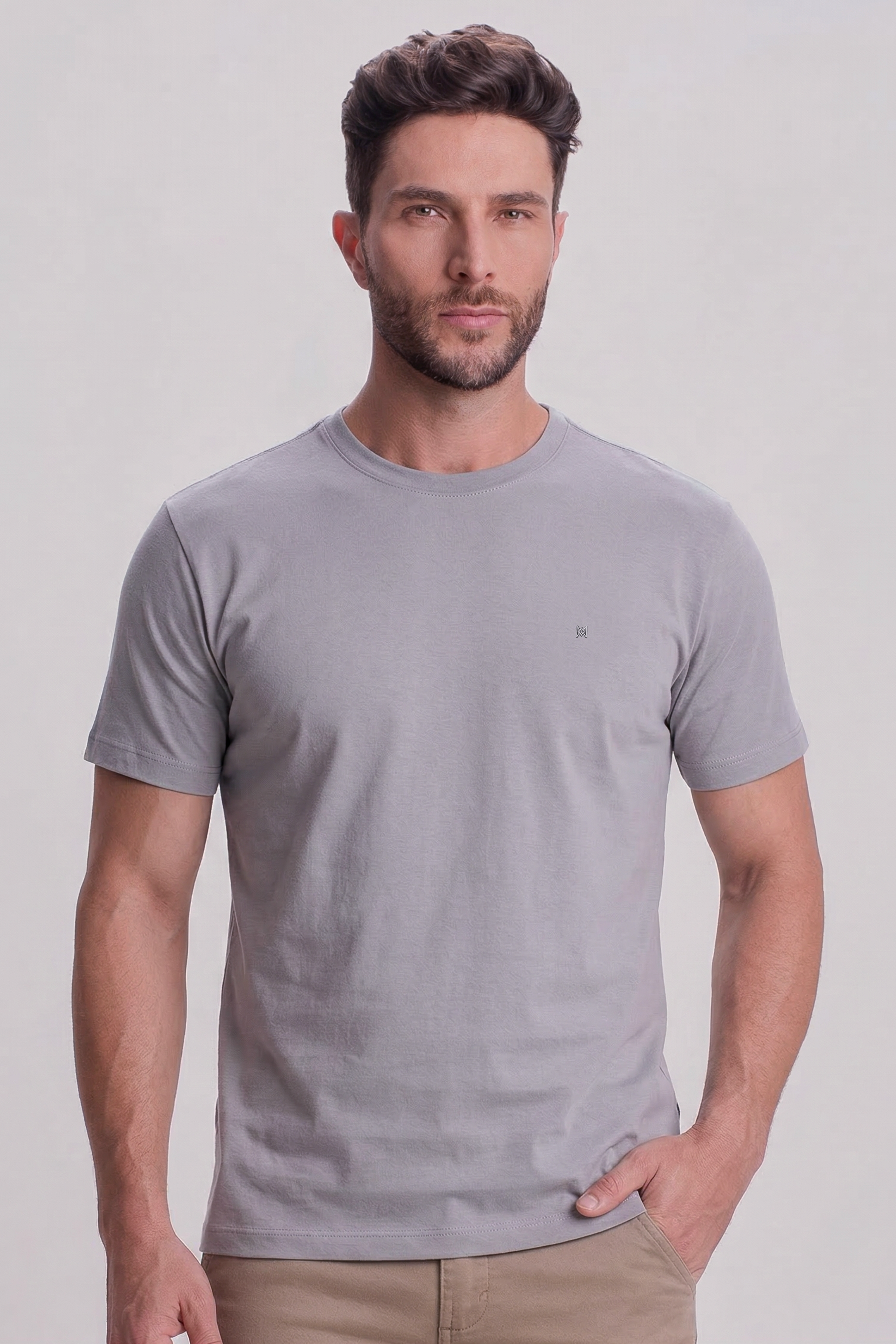 CAMISETA BÁSICA PREMIUM EM ALGODÃO PIMA