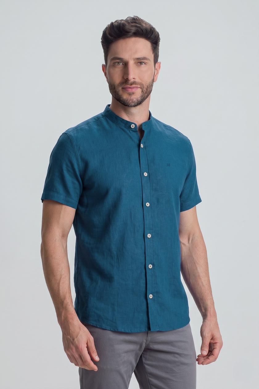 CAMISA EM LINHO COM MANGAS CURTAS