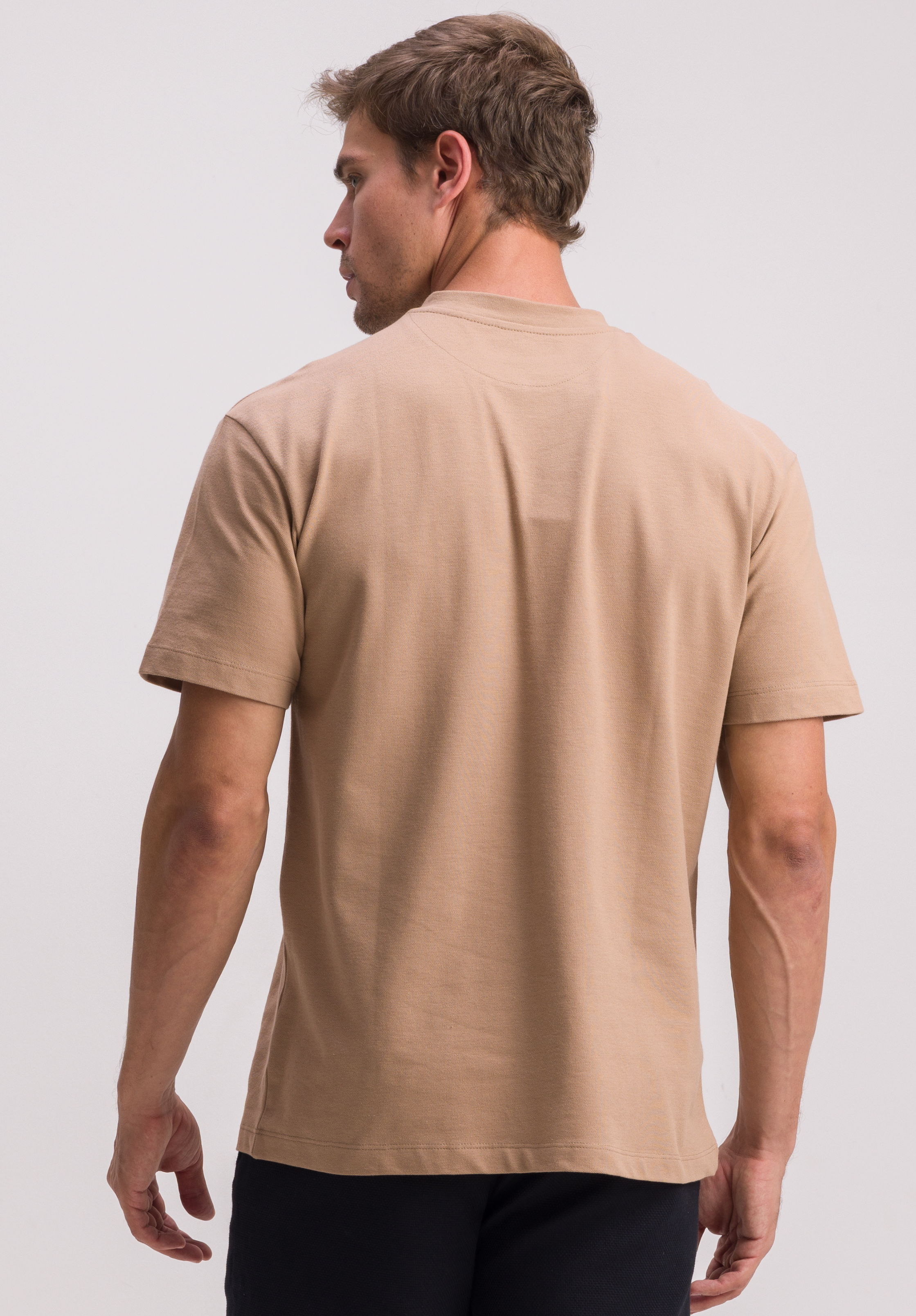 CAMISETA BÁSICA PIQUET MIDSIZE