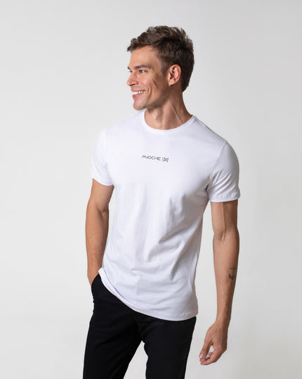 T-SHIRT BÁSICA APLICAÇÃO LOGO