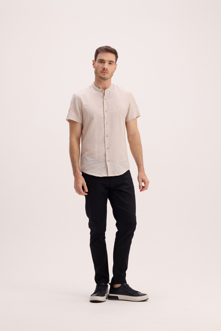 CAMISA EM LINHO COM MANGAS CURTAS