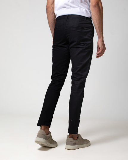 CALÇA BÁSICA SLIM EM SARJA