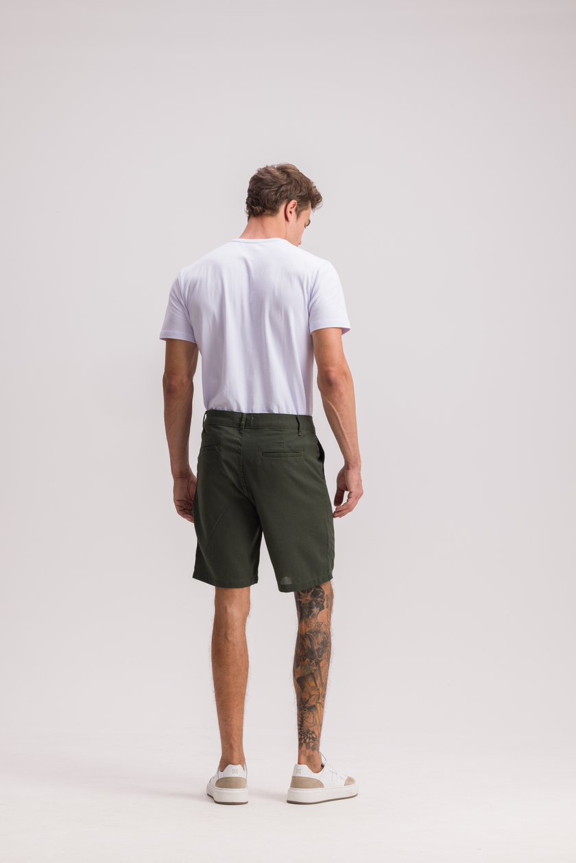 BERMUDA CHINO CLÁSSICA EM LINHO