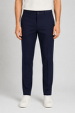 Calça Slim Taper Tecnológica