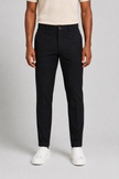 Calça Slim Taper Tecnológica