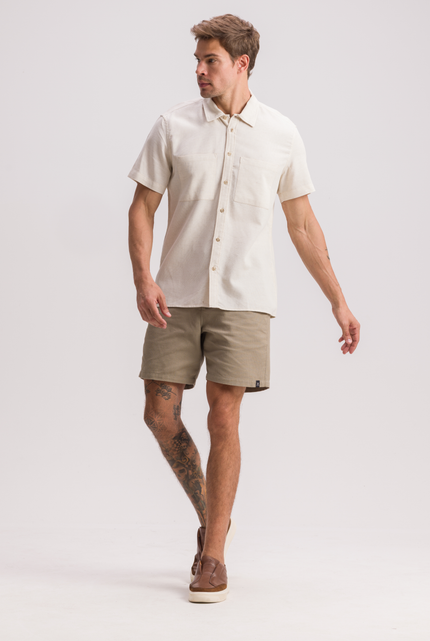 CAMISA MILÃO EM LINHO COM MANGAS CURTAS